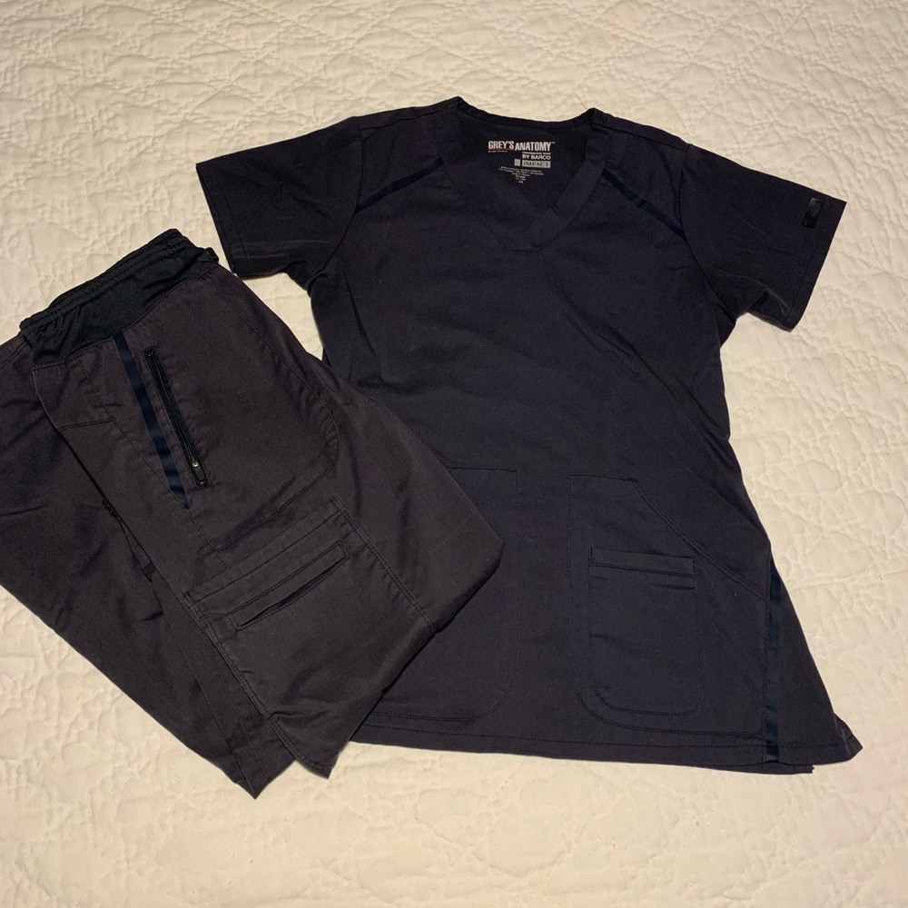 Grey’s Anatomy Impact Grey Scrub Set
